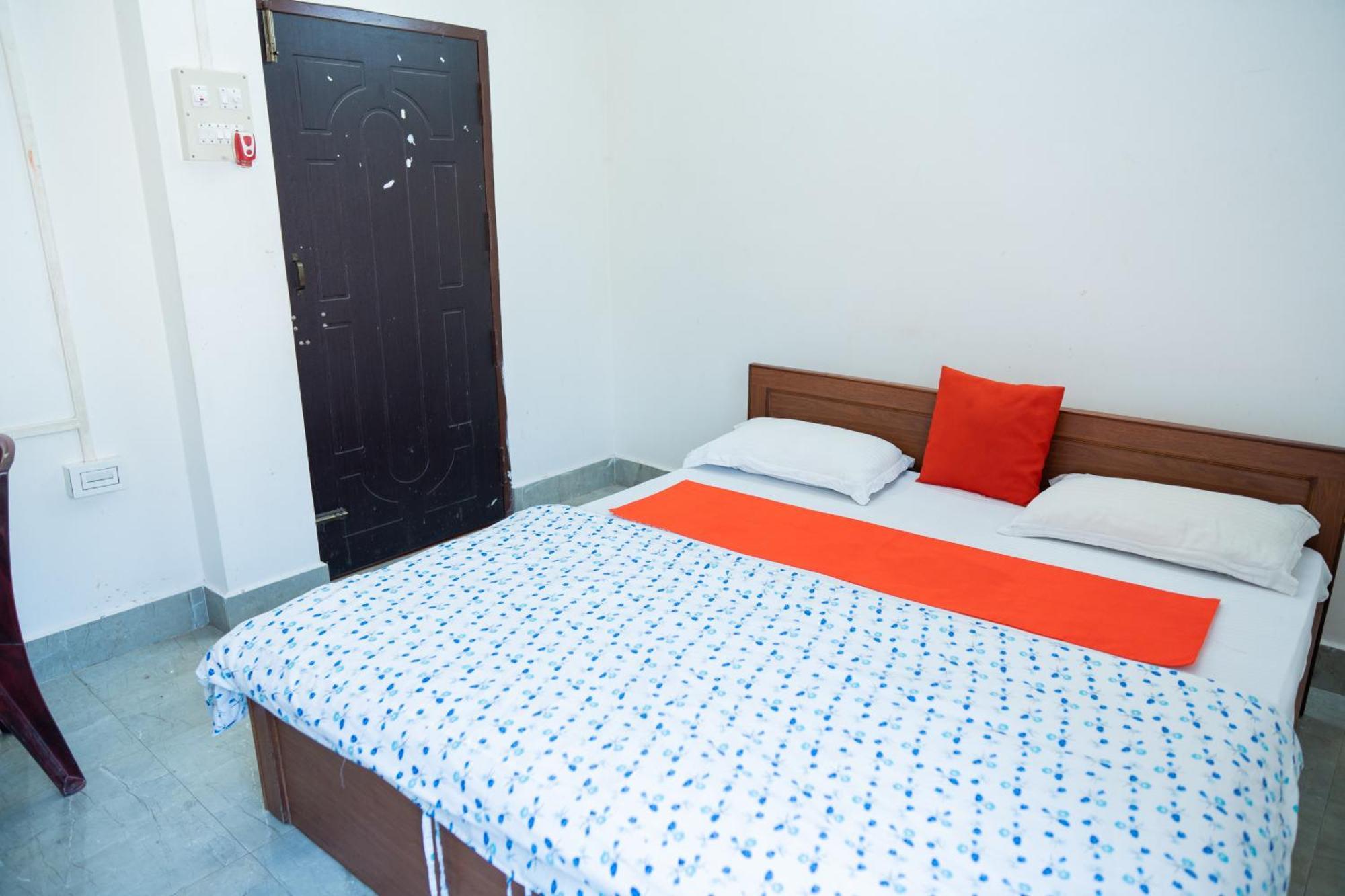 Jrb Residency Bed and Breakfast Dibrugarh Exteriör bild